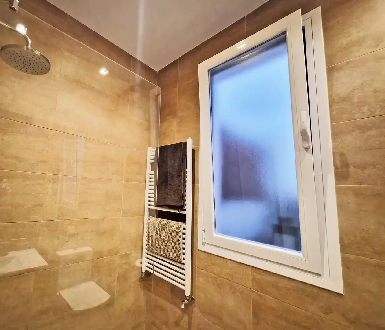 Piso con ascensor en venta en Calle del General Álvarez de Castro, imagen 12