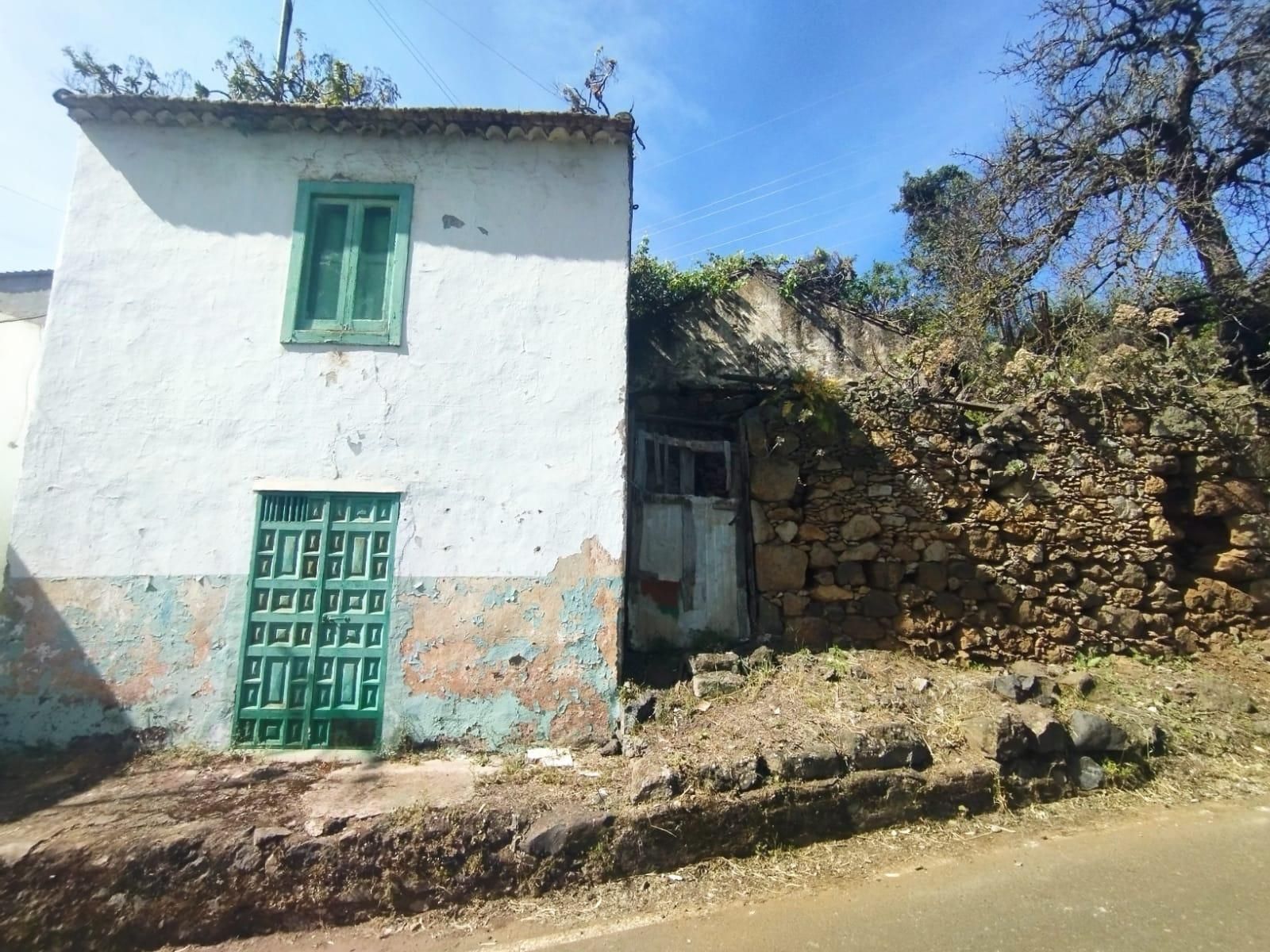 Country house for sale in Vega de San Mateo