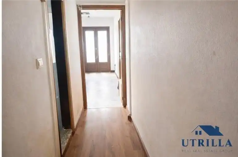 Piso en venta en Oviedo  con Balcón