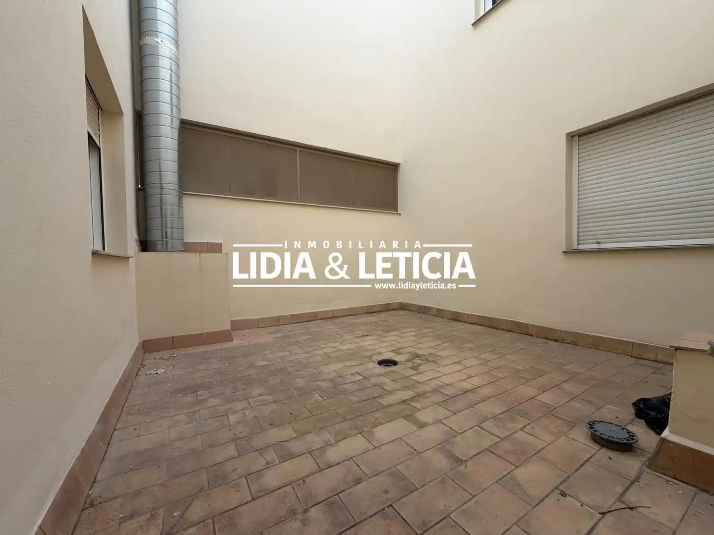 Vista exterior de Piso en venta en Alcalá de Guadaira