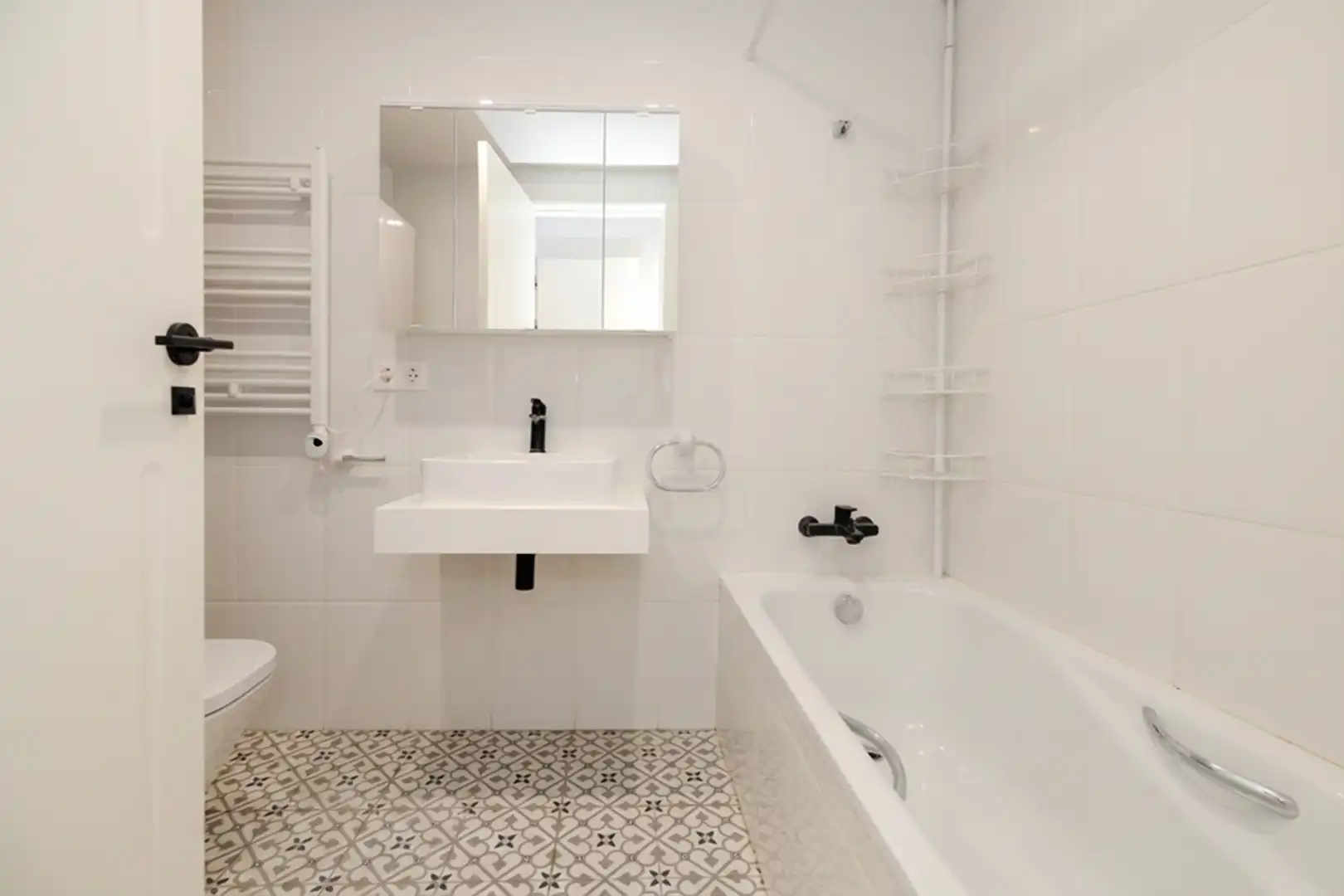 Bany de Apartament en venda en Marbella amb Aire condicionat, Calefacció i Terrassa