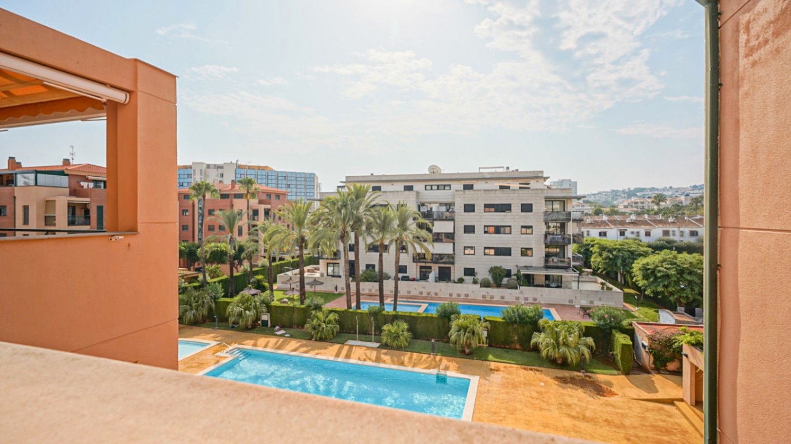 Vista exterior de Apartament en venda en Dénia amb Aire condicionat, Calefacció i Jardí privat