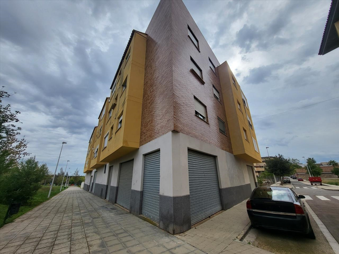 Premises for sale in CLARA CAMPOAMOR, Cheste