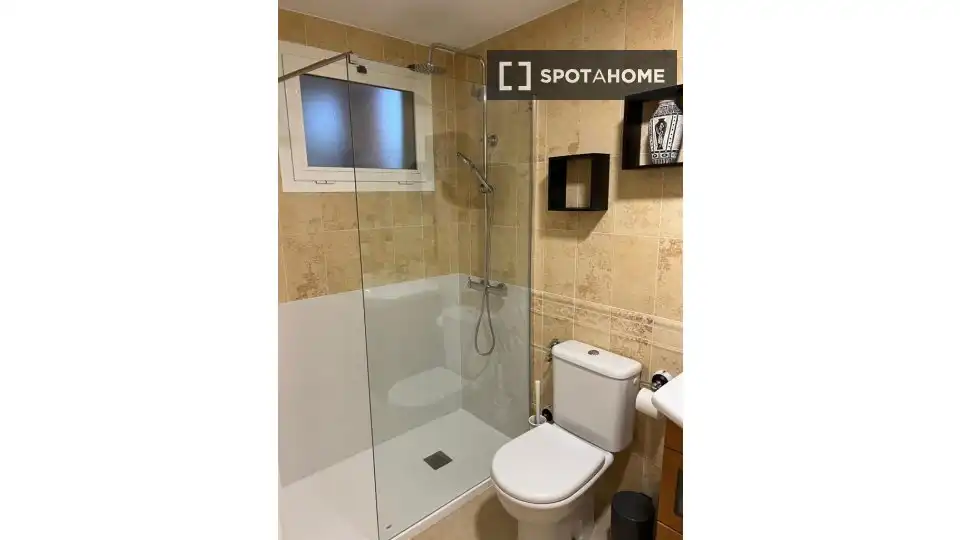 Bany de Apartament per a compartir en Dénia amb Aire condicionat, Calefacció i Terrassa