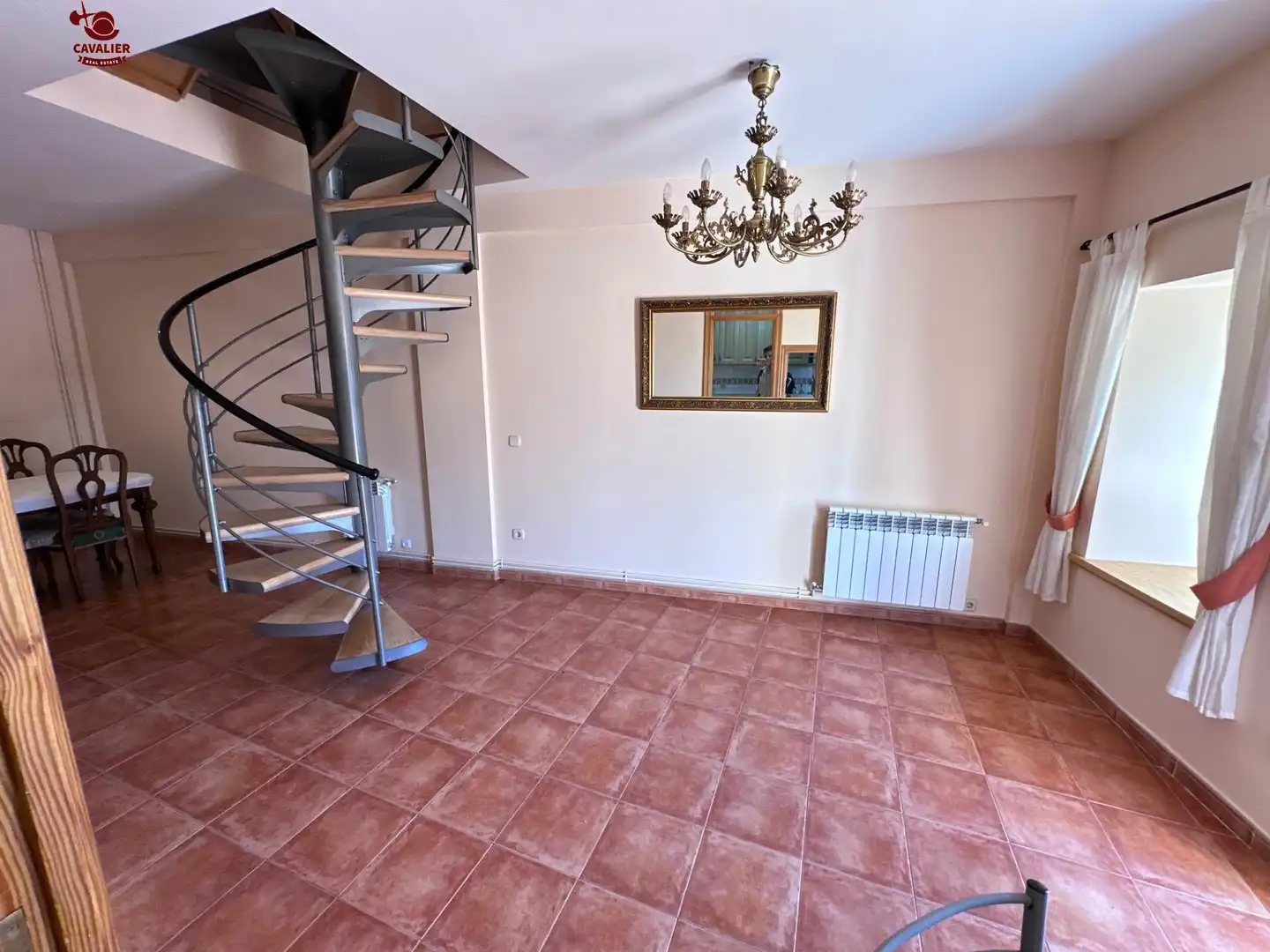 Sala de estar de Casa adosada en venta en Cercedilla con Calefacción, Terraza y Balcón