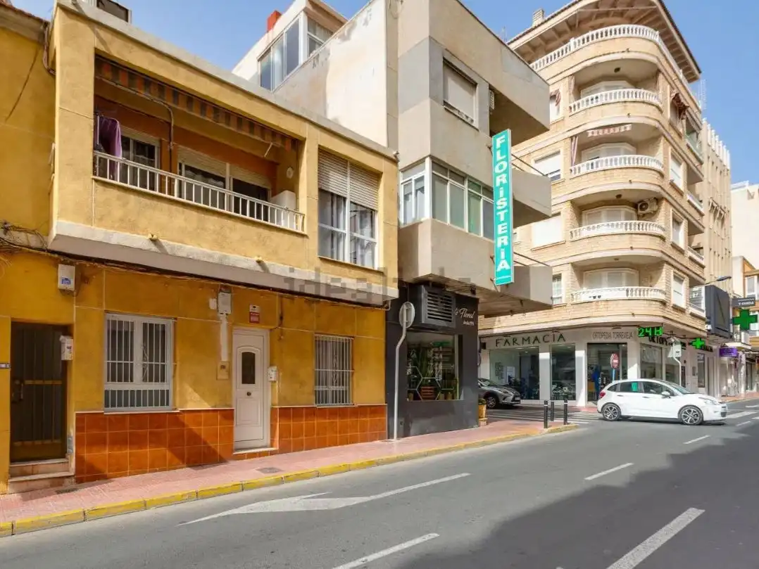 Vista exterior de Casa o chalet en venta en Torrevieja con Aire acondicionado, Calefacción y Terraza