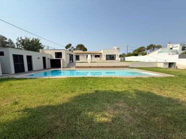 Chalet con balcón en venta en Devessa - Monte Pego