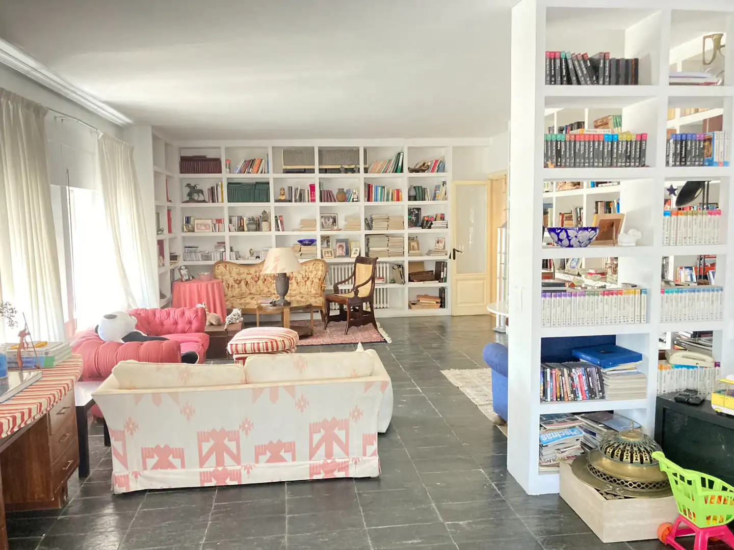 Sala de estar de Casa o chalet en venta en León Capital  con Calefacción, Jardín privado y Horno