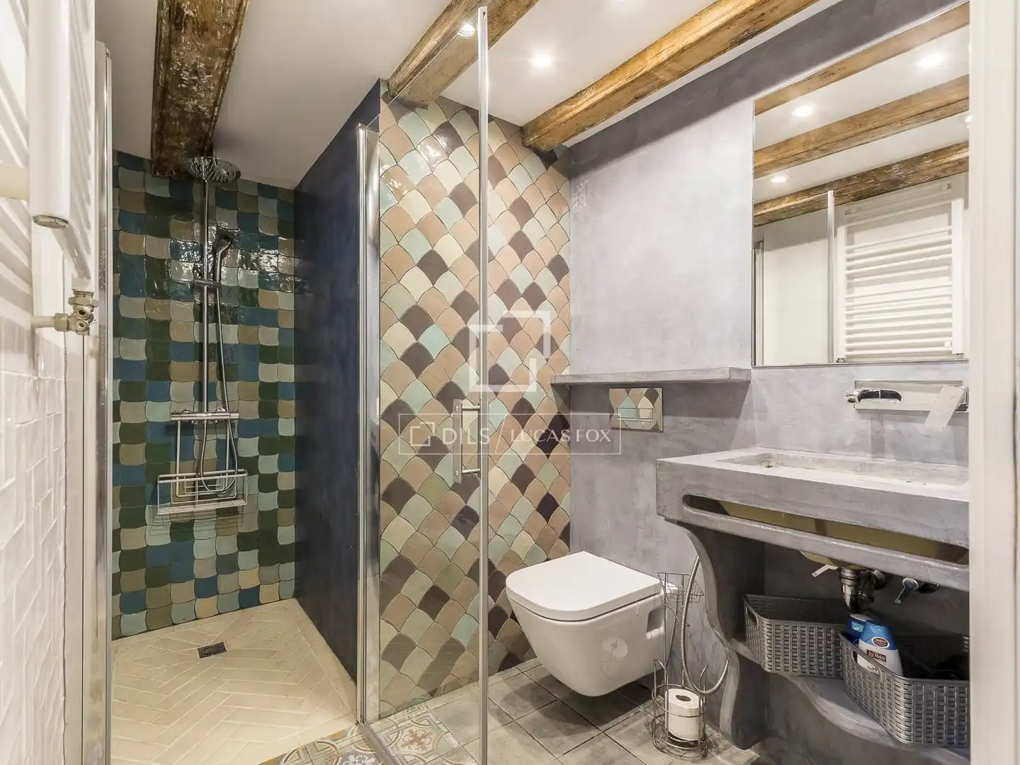 Baño de Piso en venta en Barcelona con Aire acondicionado, Calefacción y Trastero