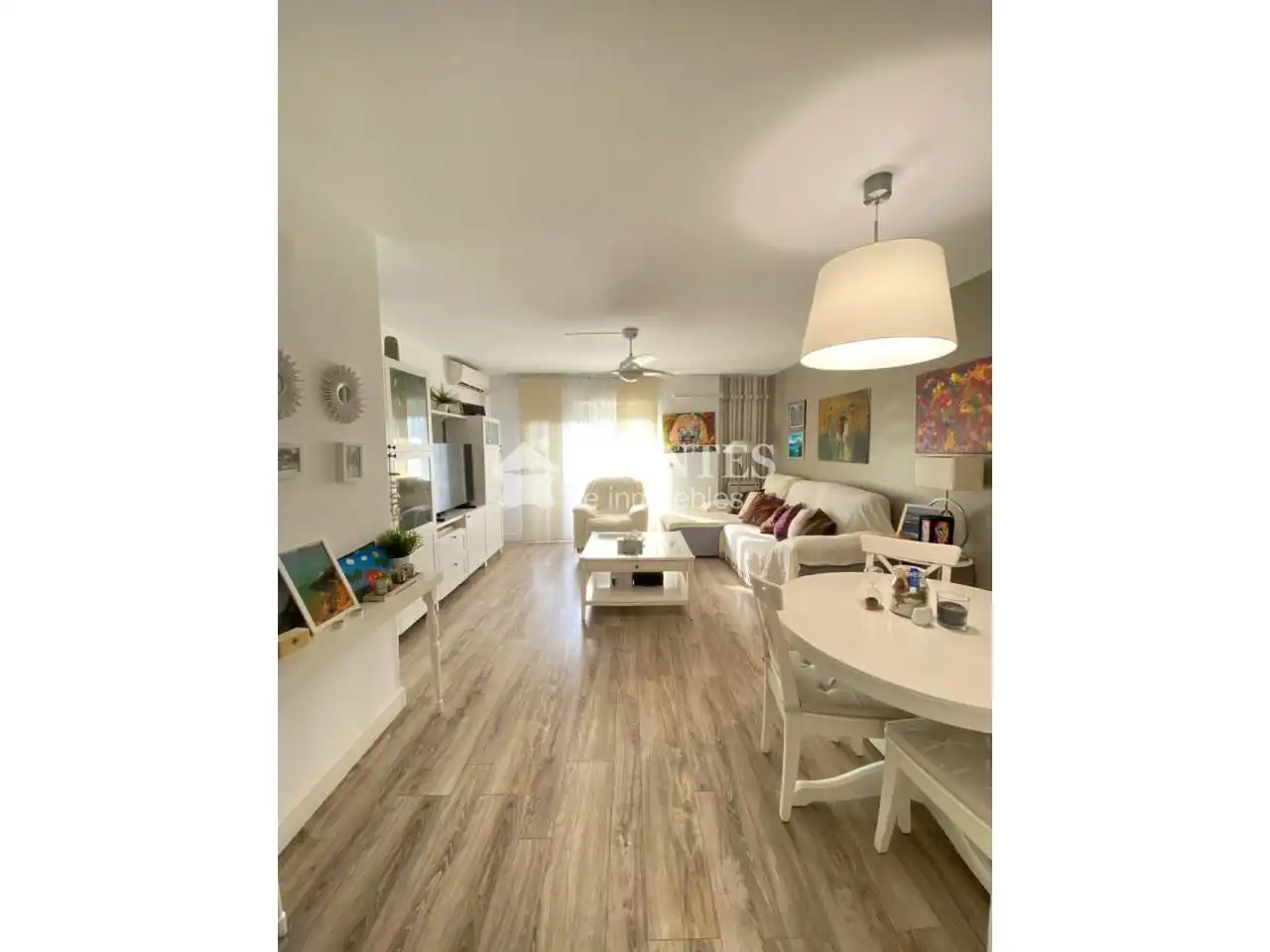 Vista exterior de Piso en venta en Alicante / Alacant con Aire acondicionado, Terraza y Piscina comunitaria