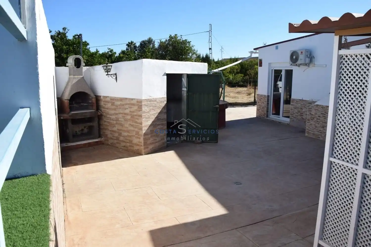 Terrassa de Finca rústica en venda en Gibraleón amb Aire condicionat, Terrassa i Piscina