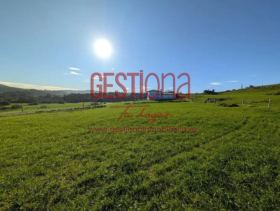 Country house zum Verkauf in Bareyo mit Privatgarten, Terrasse und Balkon