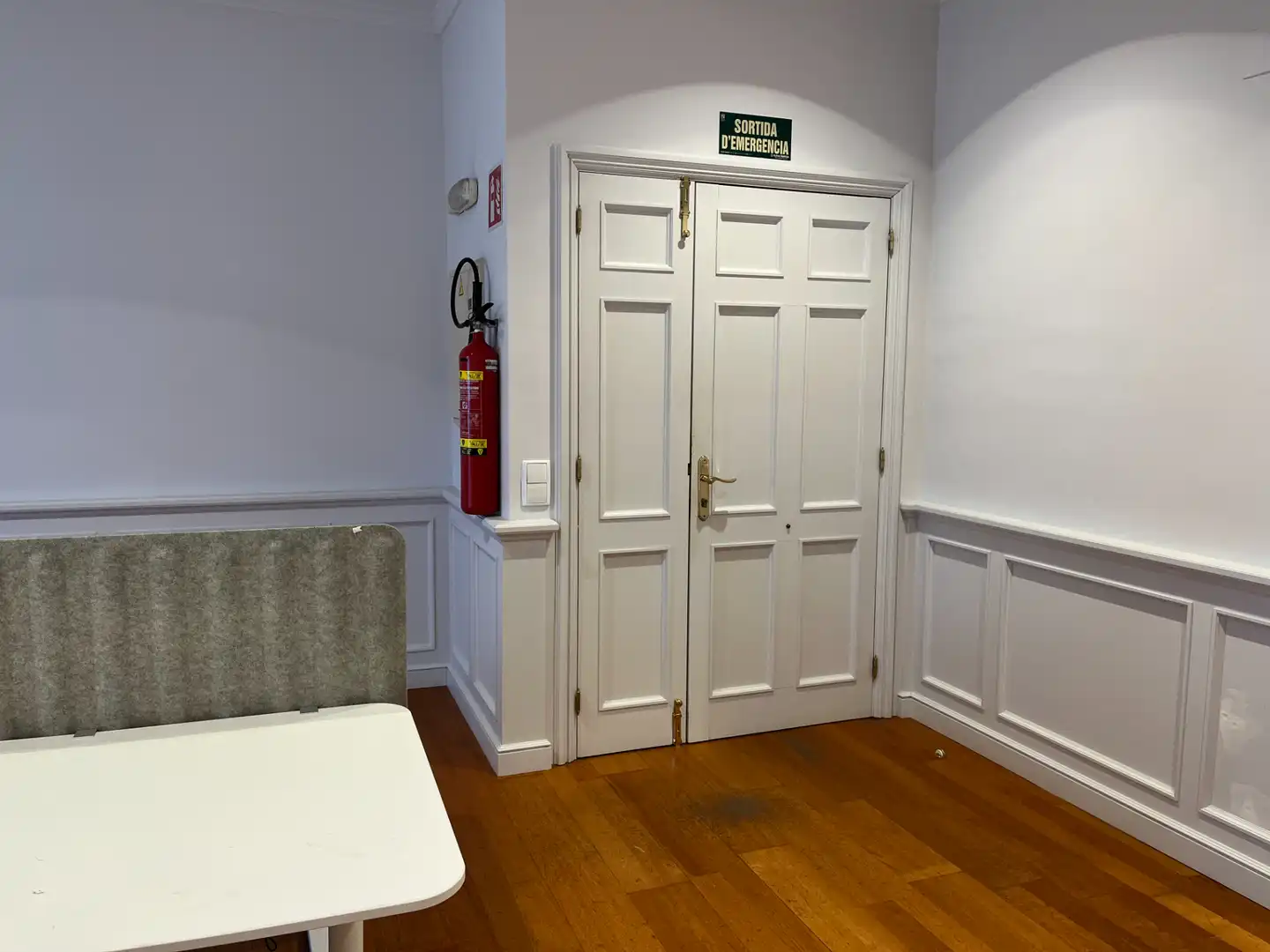 Bureau avec ascenseur à vendre à Plaça Josep Maluquer i Salvador 4, imagen 3