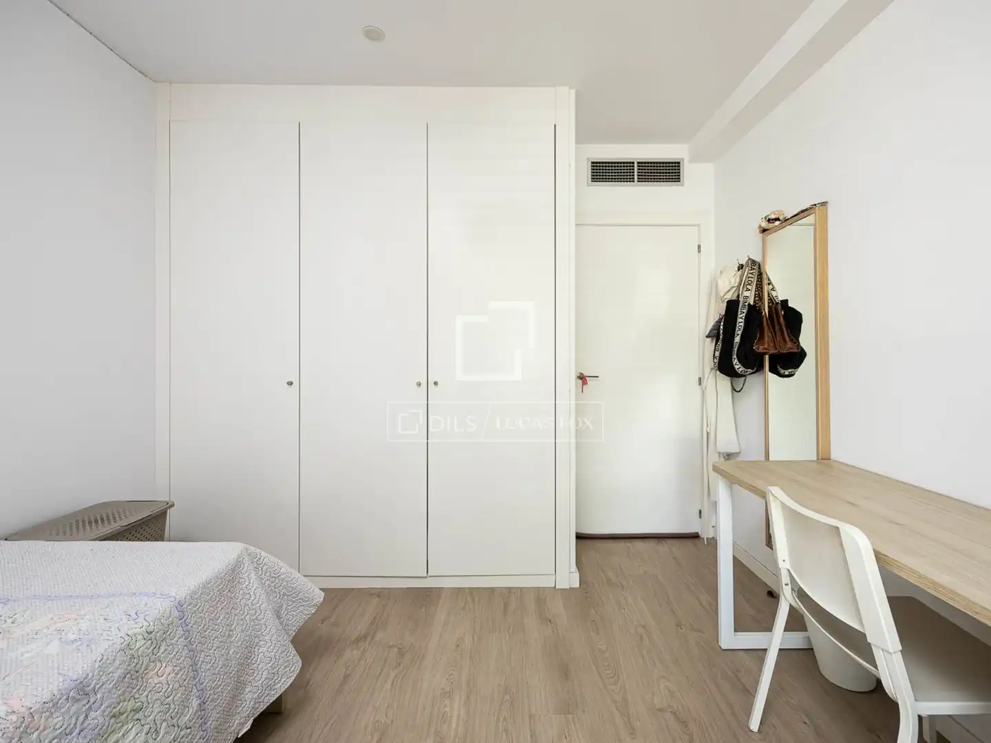 Habitación de Piso en venta en Barcelona con Aire acondicionado, Parquet y Terraza
