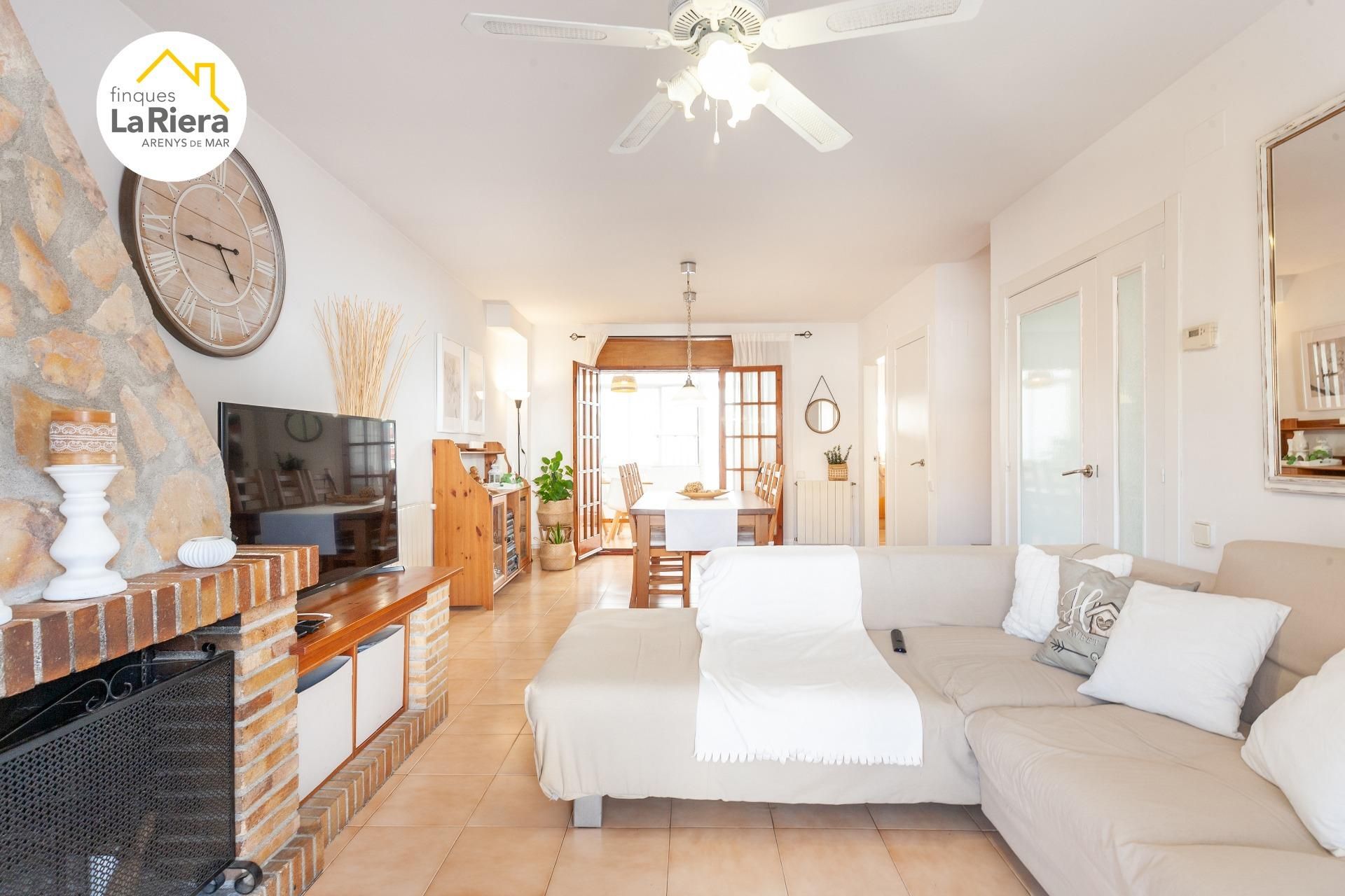 Living room of House or chalet for sale in Arenys de Mar  with Heating, Terrace and Balcony