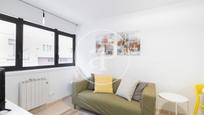 Living room of Flat to rent in  Barcelona Capital  with Air Conditioner, Heating and Furnished