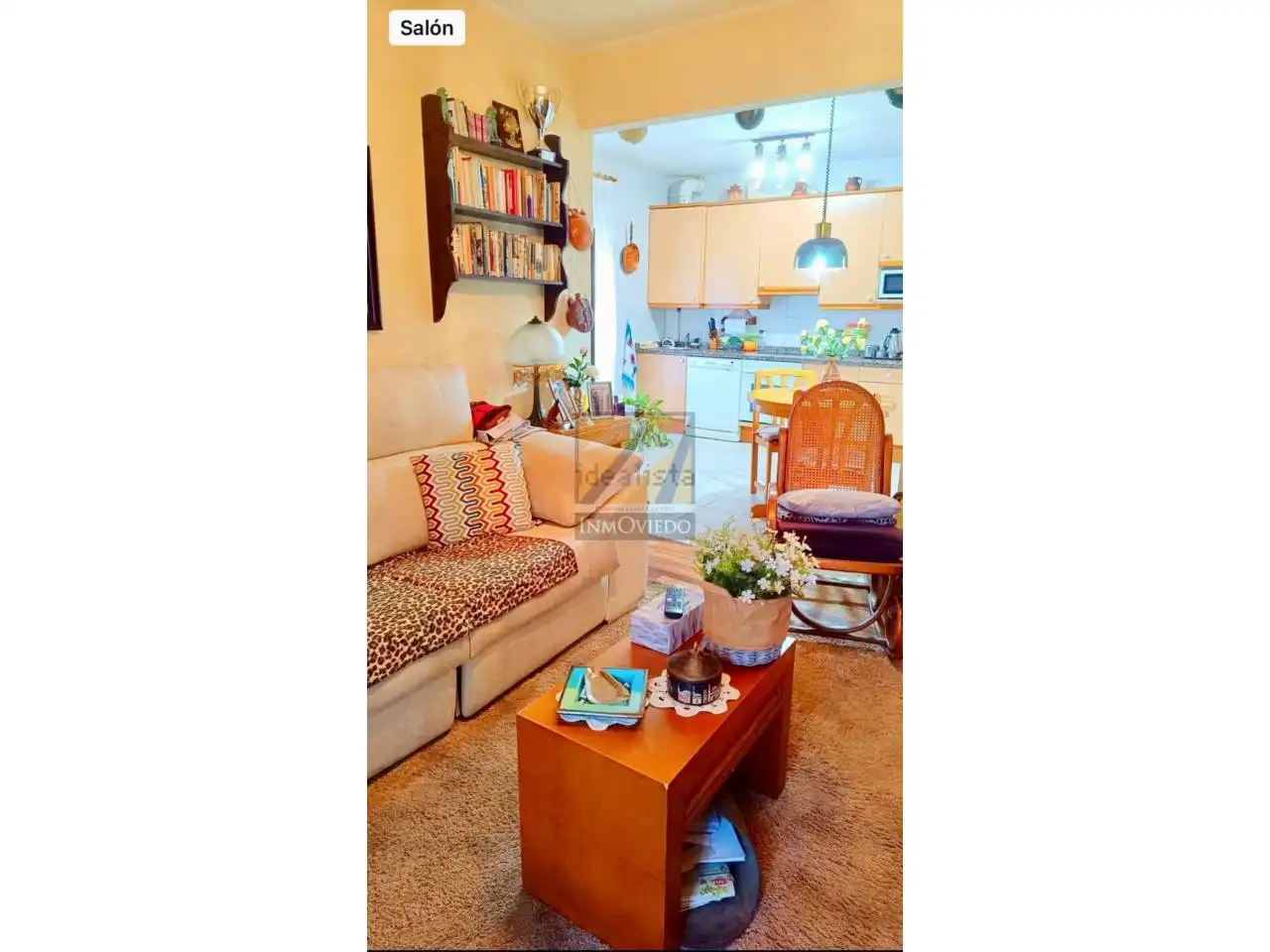 Sala de estar de Piso en venta en Parres con Calefacción, Terraza y Trastero