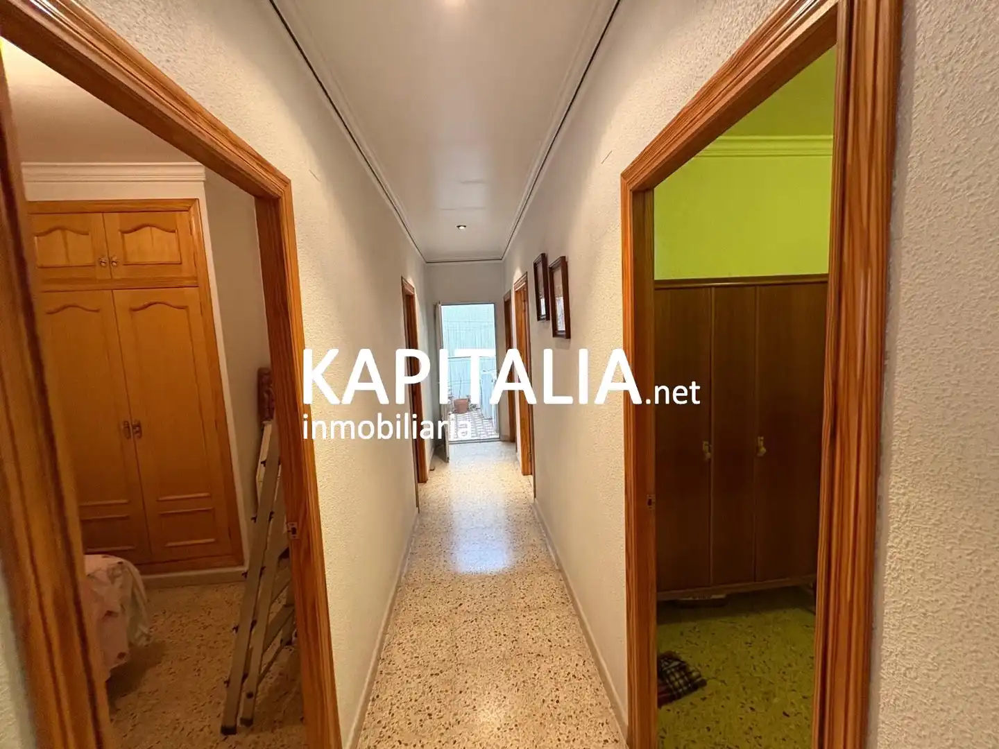 Edificio en venta en Enguera