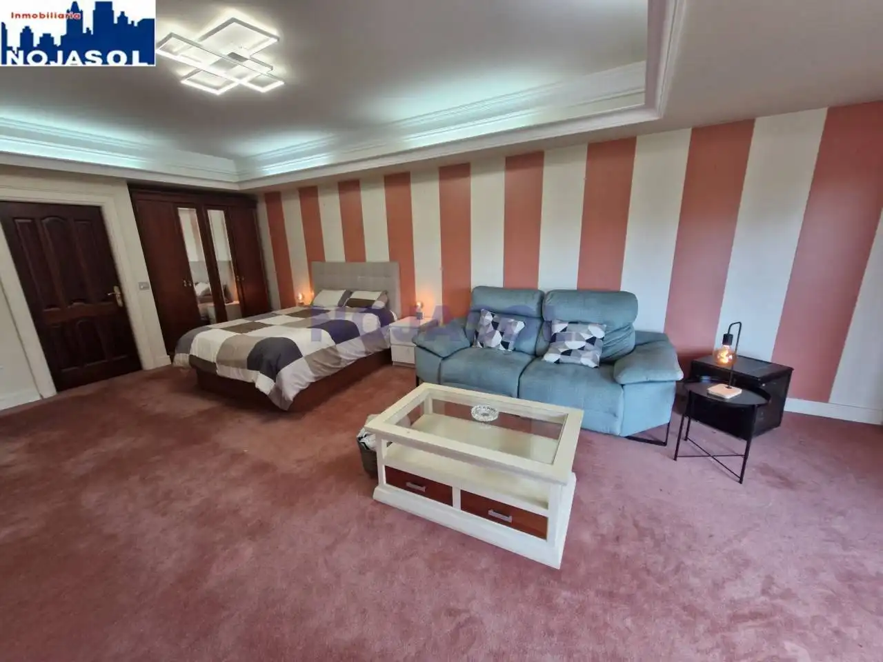 Sala de estar de Casa o chalet en venta en Noja con Aire acondicionado, Calefacción y Jardín privado