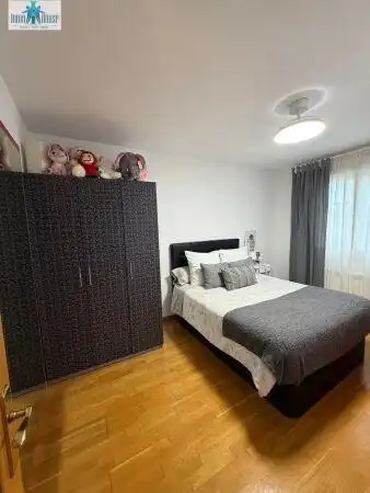 Habitación de Casa adosada en venta en Albacete con Aire acondicionado, Calefacción y Trastero