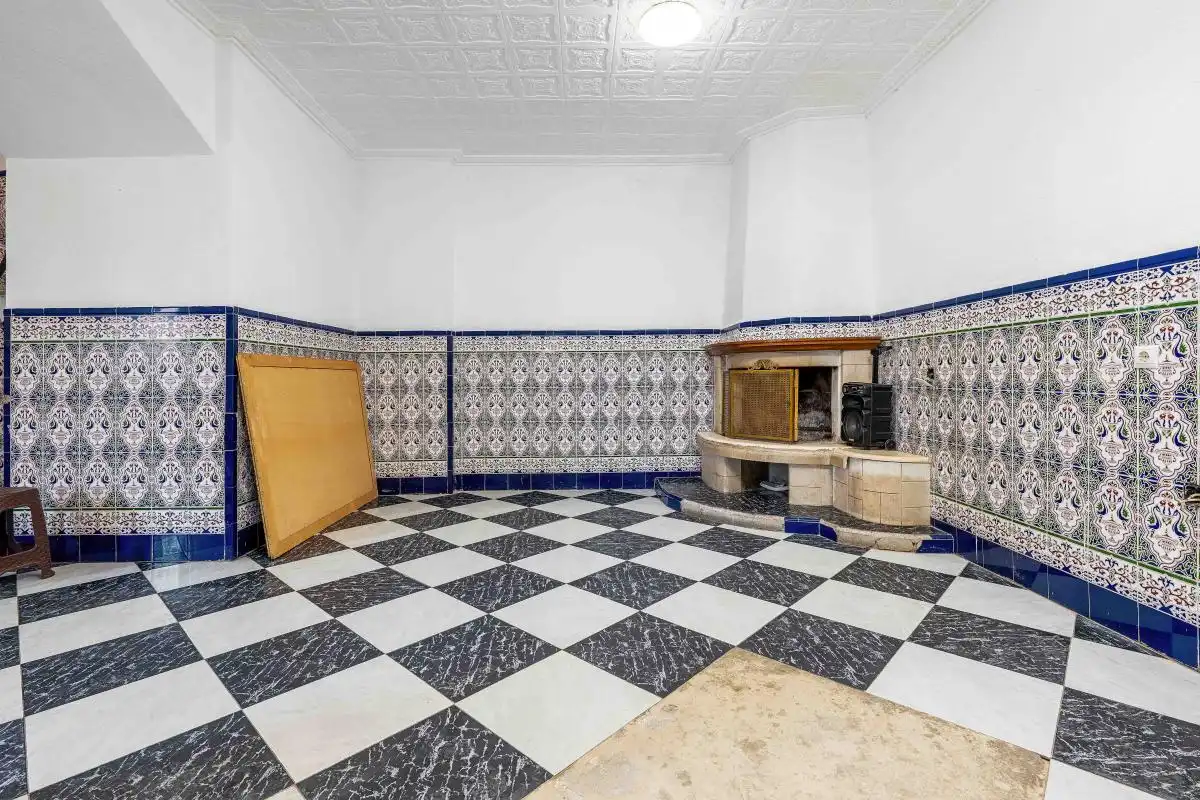 Casa adosada en venda en Sevilla amb Calefacció