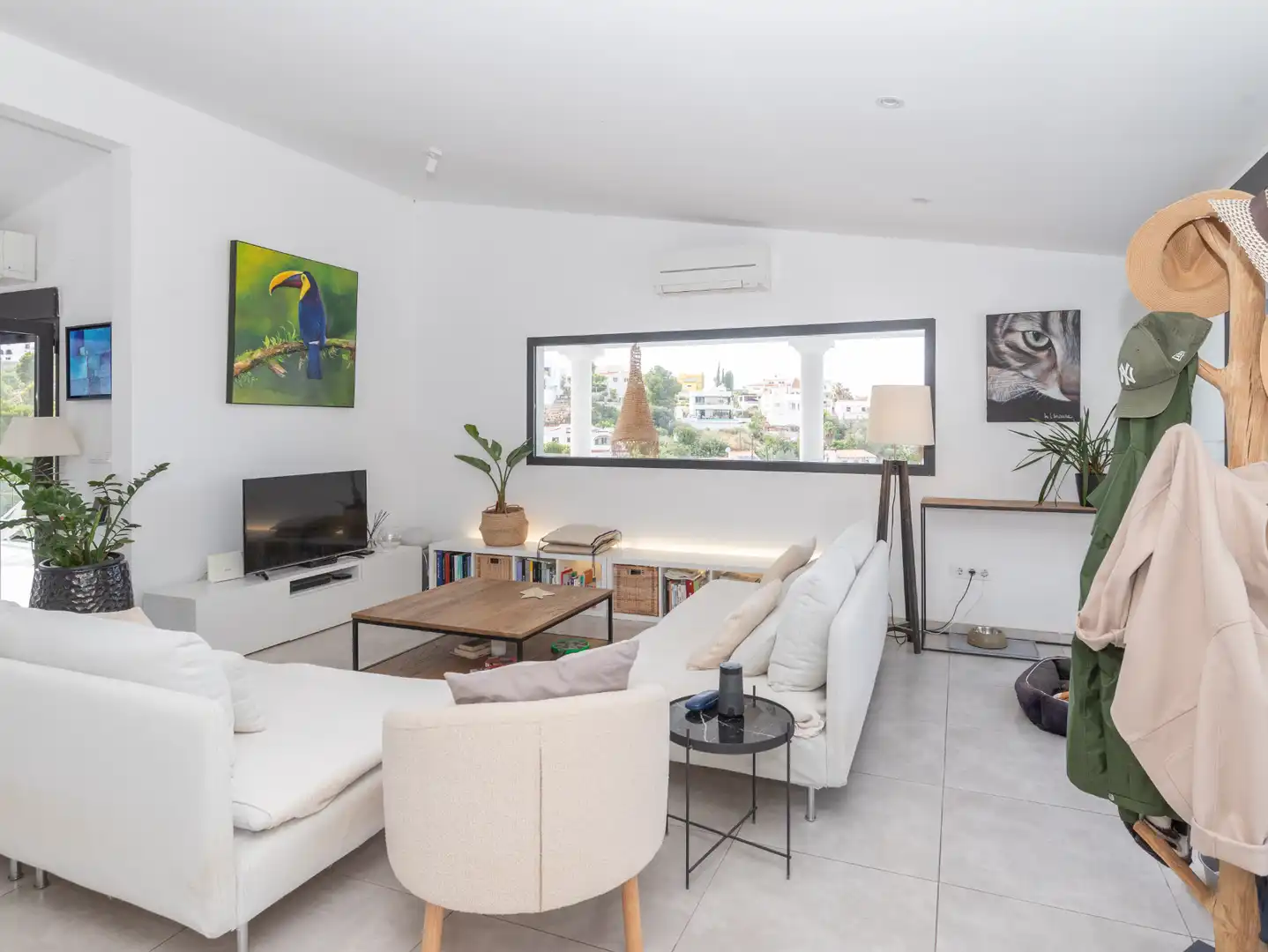 Sala d'estar de Casa o xalet en venda en Dénia amb Aire condicionat, Calefacció i Jardí privat