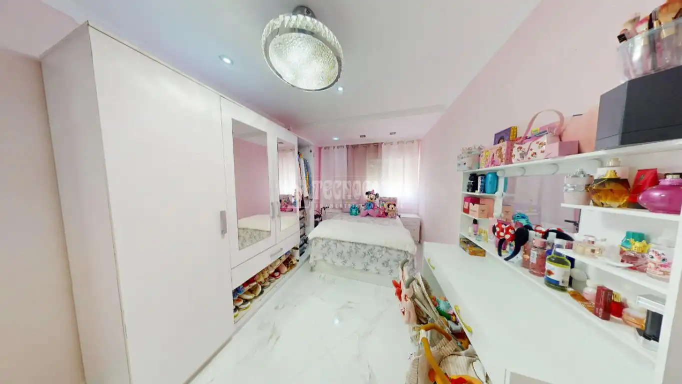Habitación de Piso en venta en Valencia con Calefacción