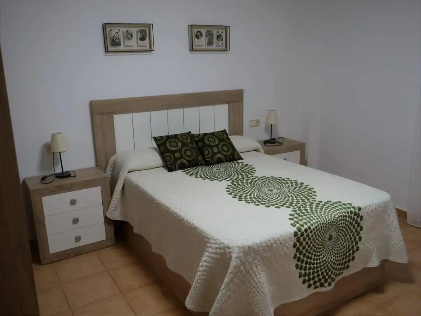 Schlafzimmer von Wohnung zur Miete in Baeza mit Privatgarten, Abstellraum und Möbliert