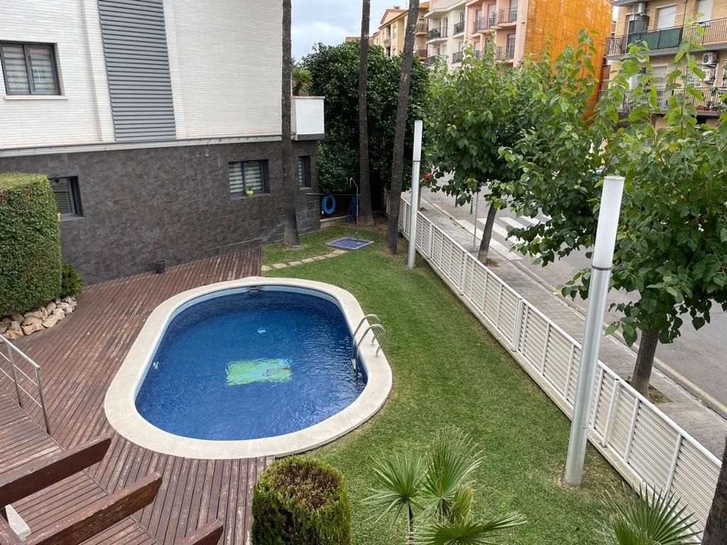 Swimming pool of Single-family semi-detached for sale in Torredembarra  with Private garden, Terrace and Balcony