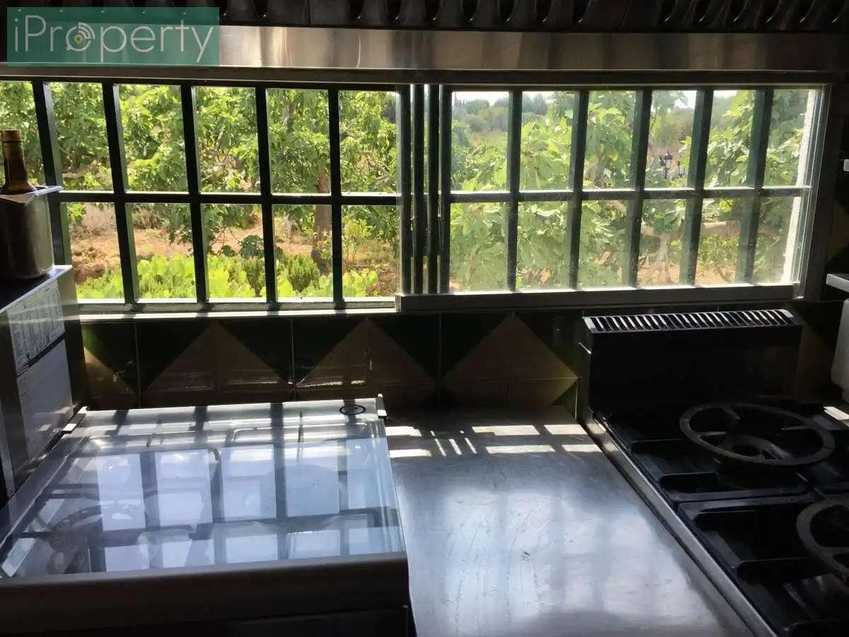 Cocina de Finca rústica en venta en El Vendrell con Aire acondicionado, Calefacción y Jardín privado