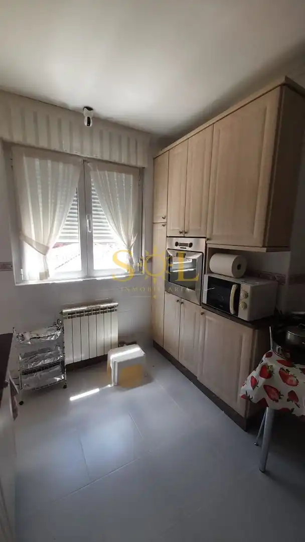 Wohnung zur Miete in Calle León Martín Granizo, La Lastra