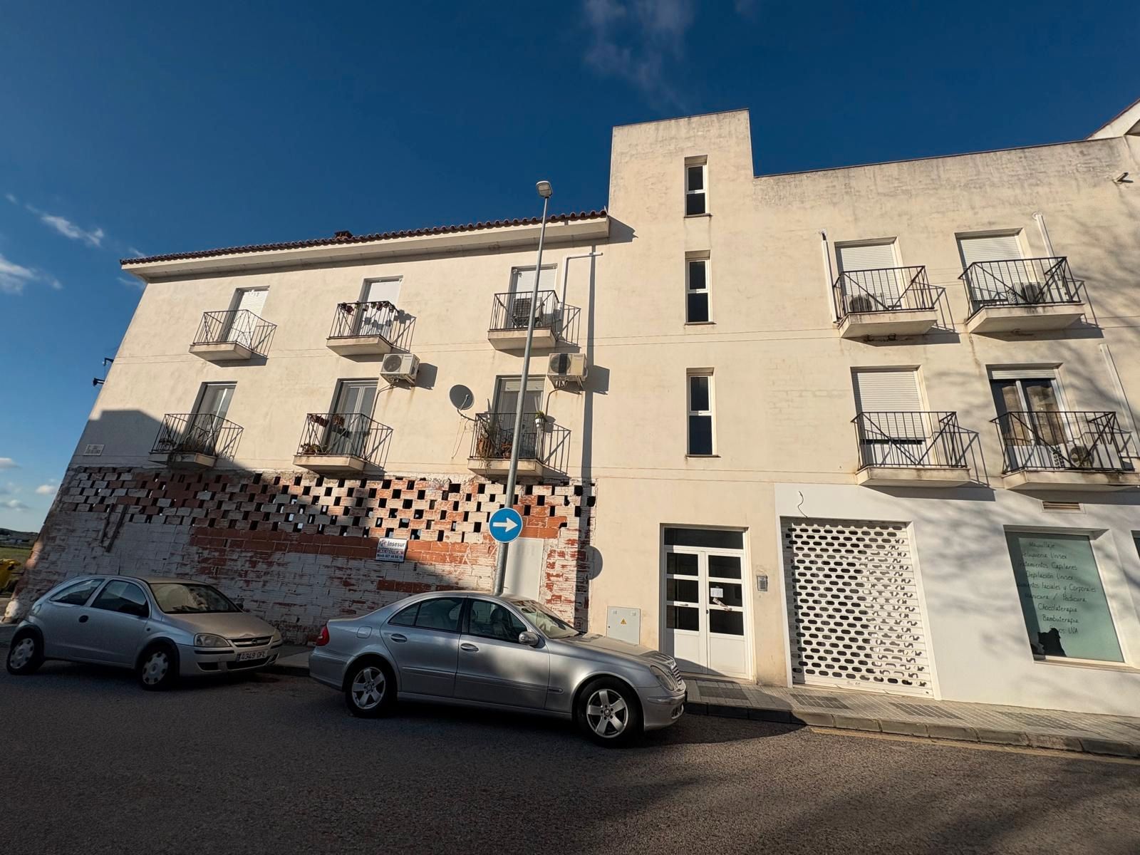 Vista exterior de Apartament en venda en Llerena amb Aire condicionat, Calefacció i Traster