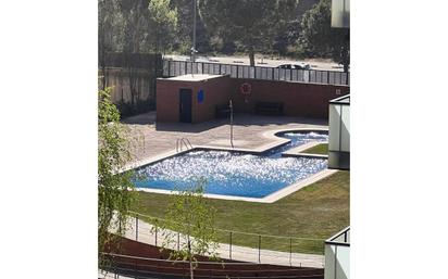 Piscina de Pis en venda en Manresa amb Calefacció, Jardí privat i Piscina