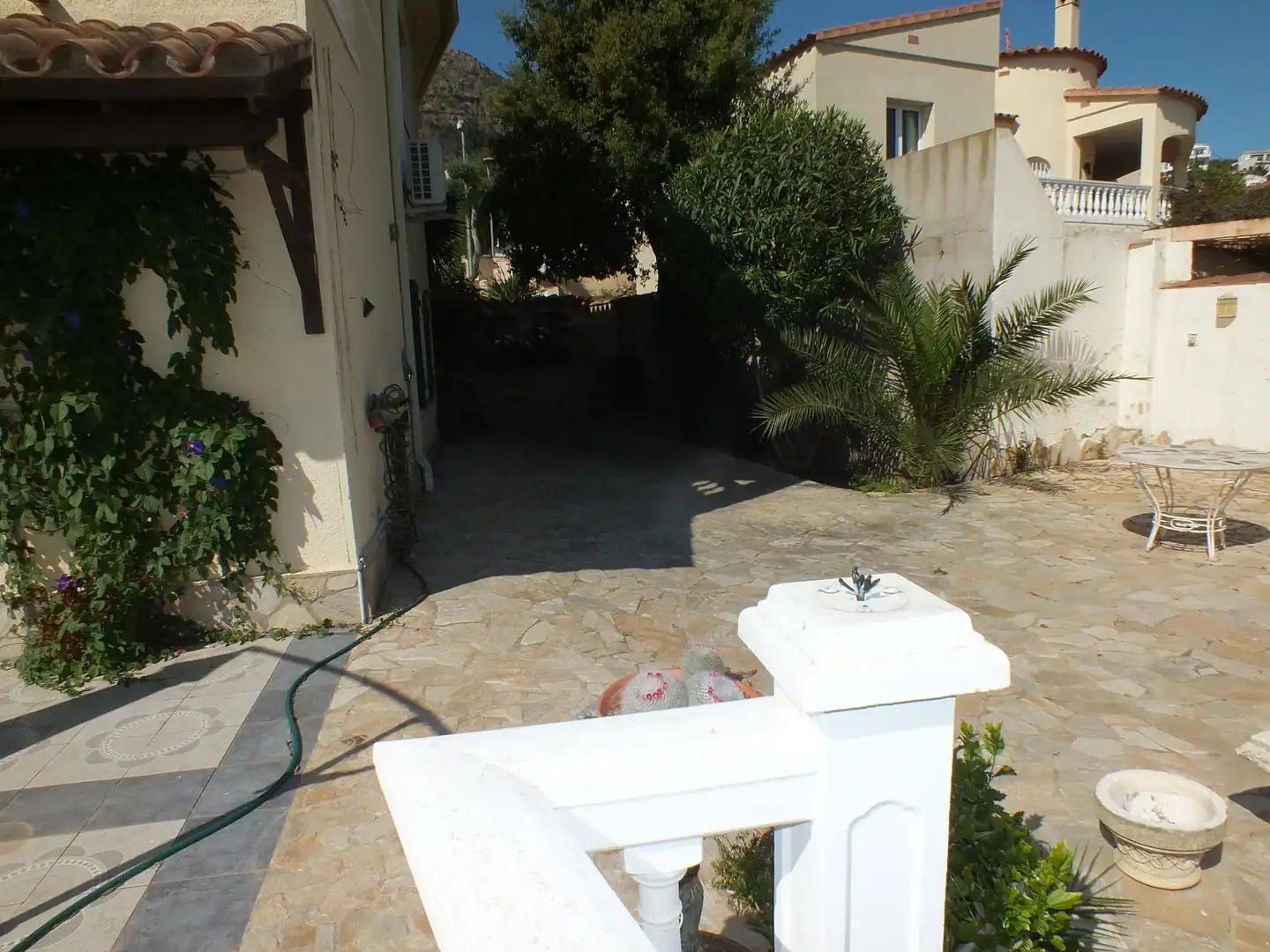 Garden of Houses for sale in Roses  with Air Conditioner, Heating and Private garden