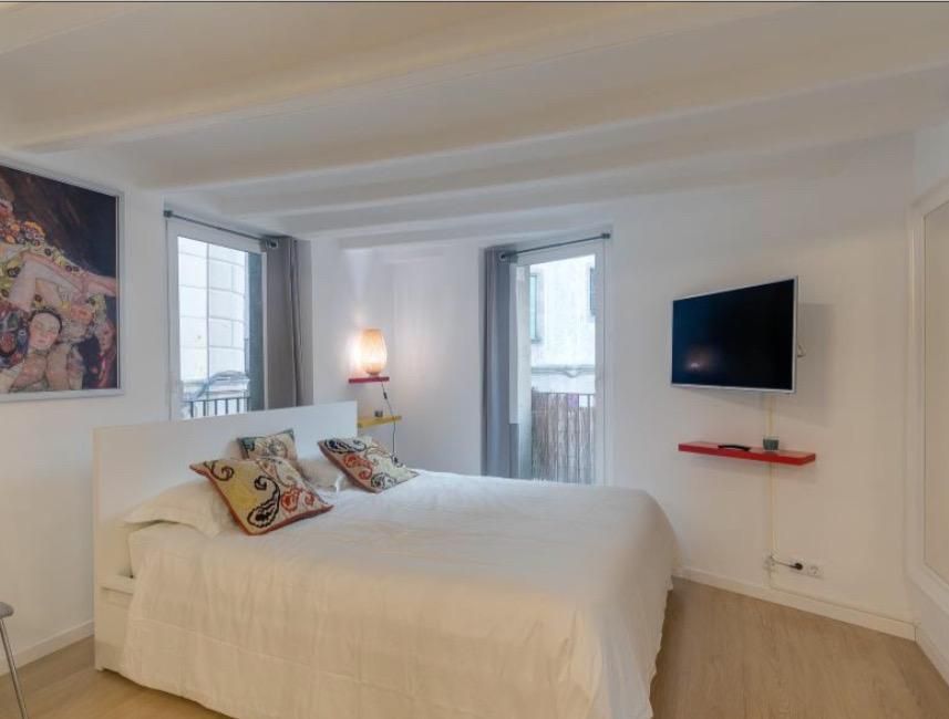 Bedroom of Flat for sale in  Barcelona Capital  with Heating, Furnished and Oven