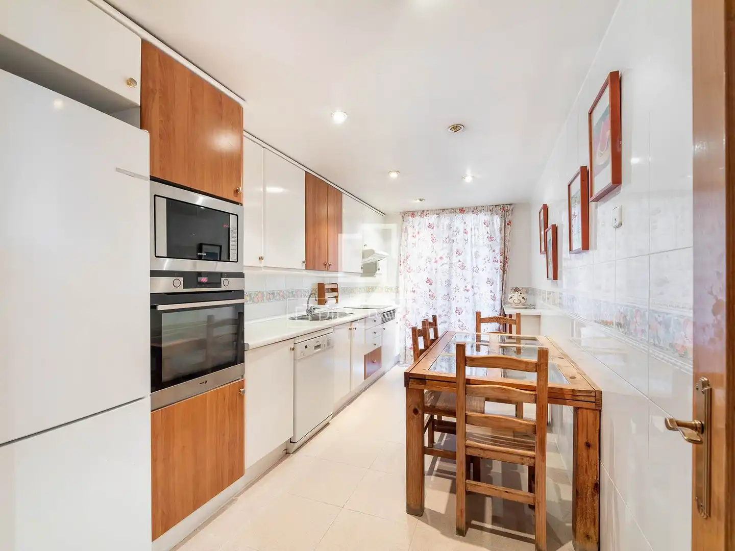 Kitchen of Attic for sale in Majadahonda  with Terrace, Storage room and Swimming Pool