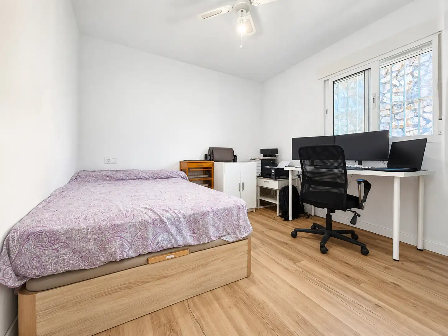 Habitación de Piso en venta en Fuengirola con Aire acondicionado, Terraza y Amueblado