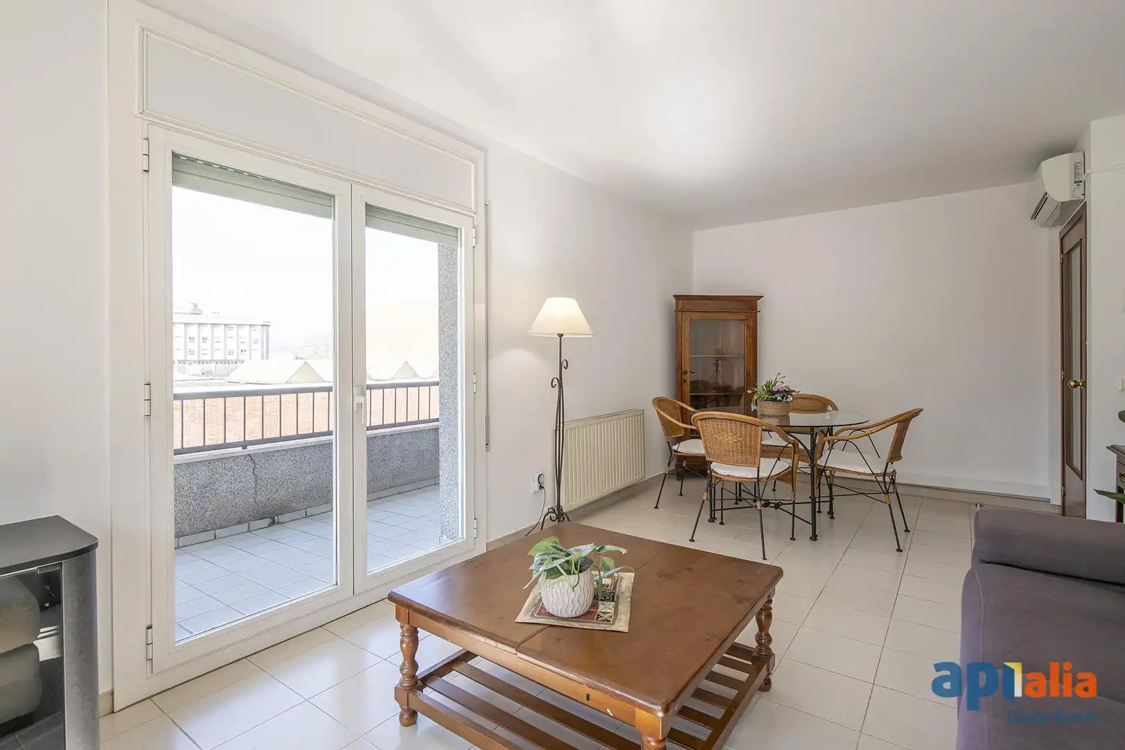 Sala d'estar de Pis en venda en Girona amb Aire condicionat, Calefacció i Terrassa
