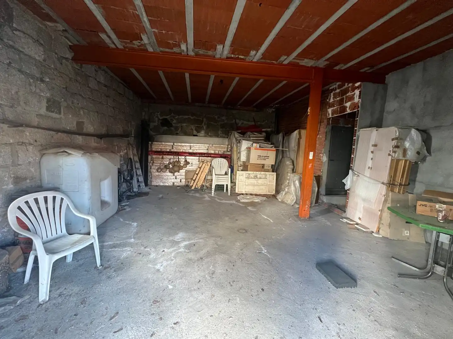 Casa adosada en venta en Burgohondo con Terraza