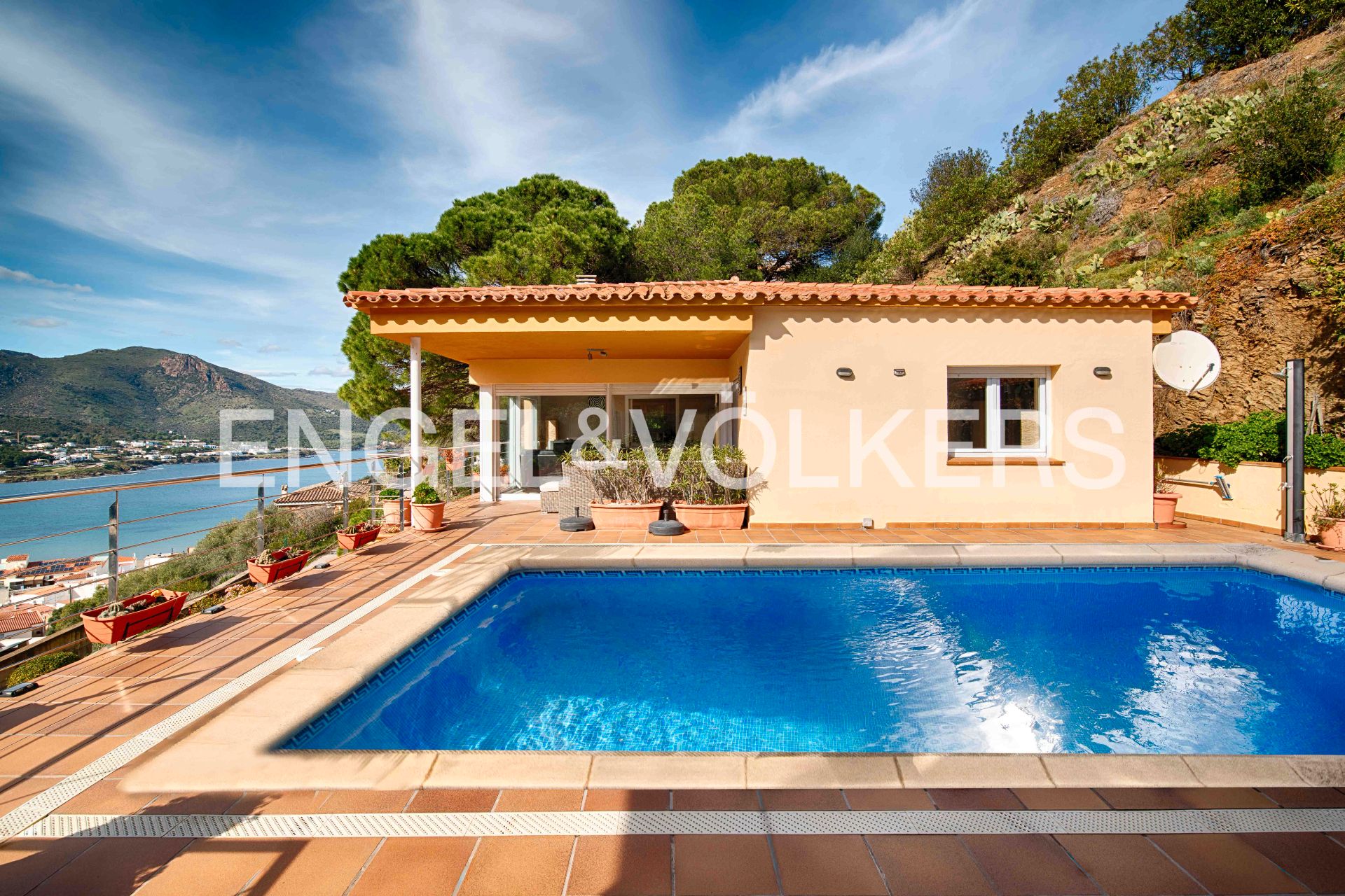 Exterior view of Houses for sale in El Port de la Selva  with Heating, Private garden and Terrace