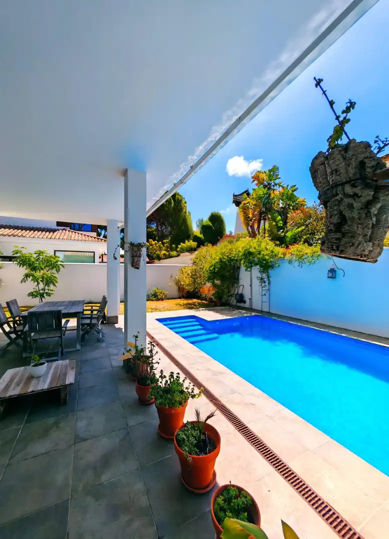 Piscina de Casa o chalet en venta en Chiclana de la Frontera con Aire acondicionado, Jardín privado y Terraza