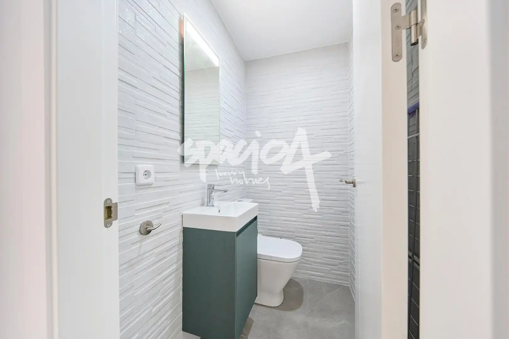 Baño de Piso en venta en Galapagar con Calefacción, Terraza y Trastero