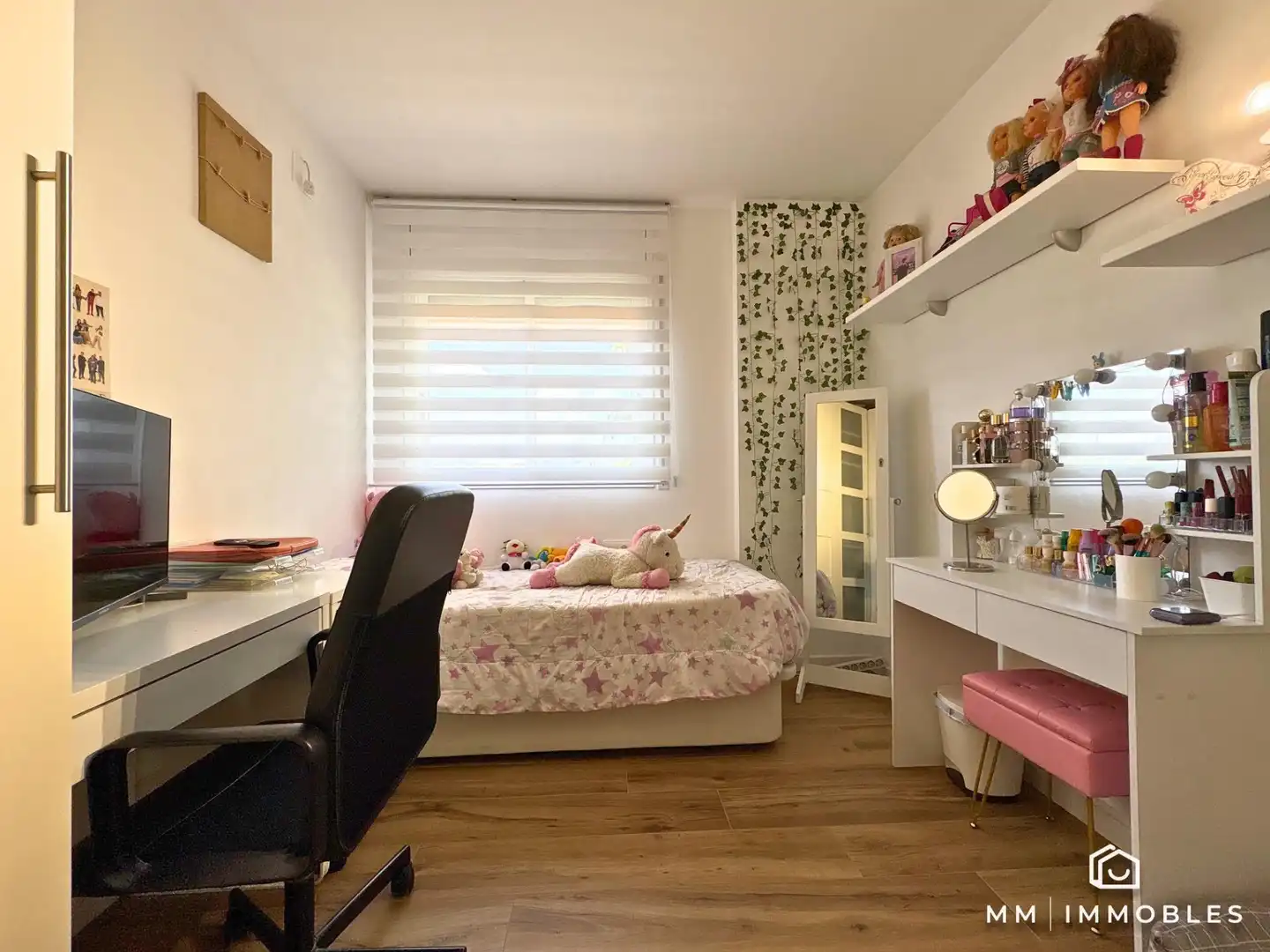 Habitación de Piso en venta en Canovelles con Aire acondicionado, Calefacción y Balcón