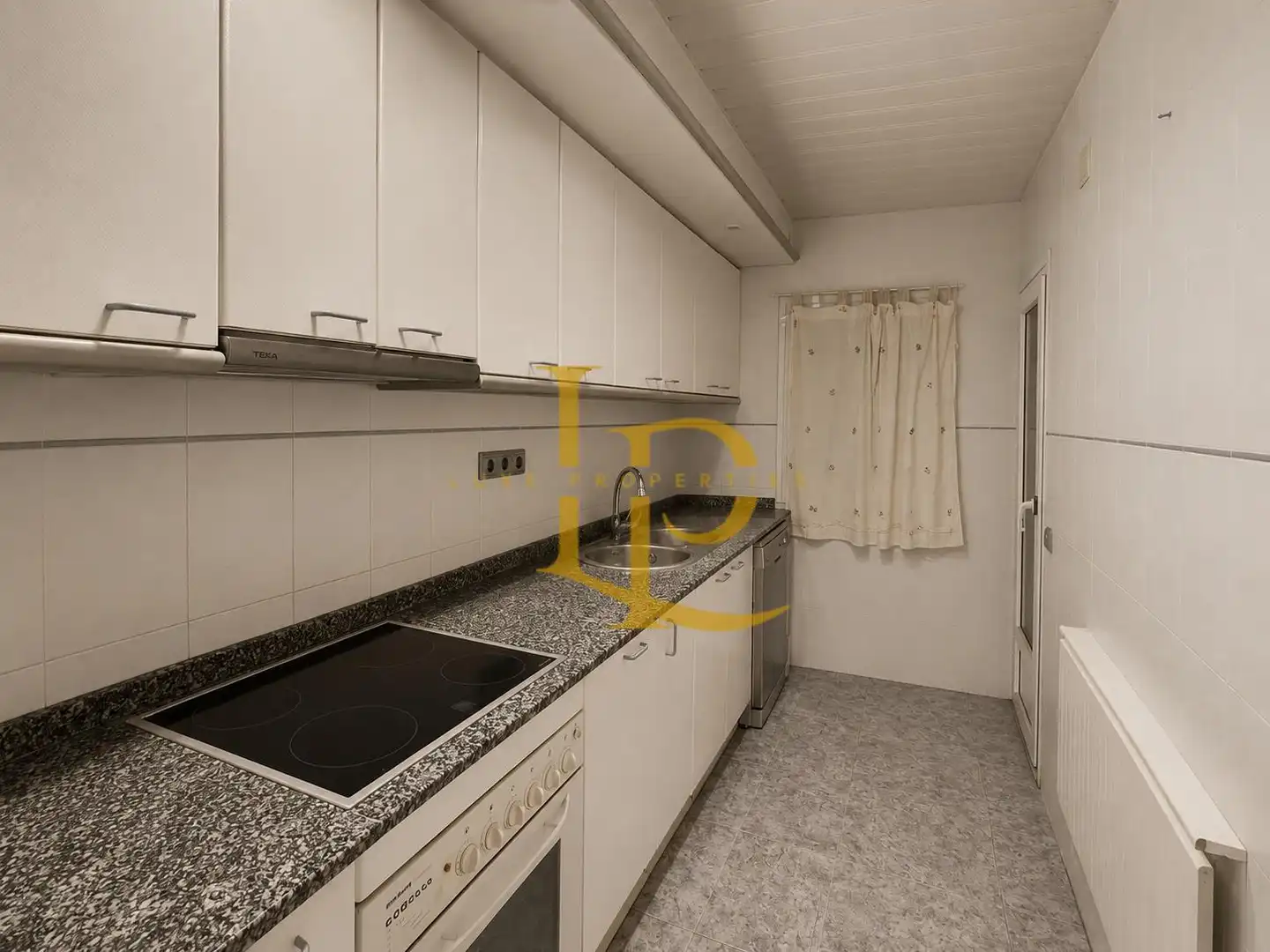 Küche von Wohnung zum Verkauf in Rubí mit Klimaanlage, Heizung und Möbliert