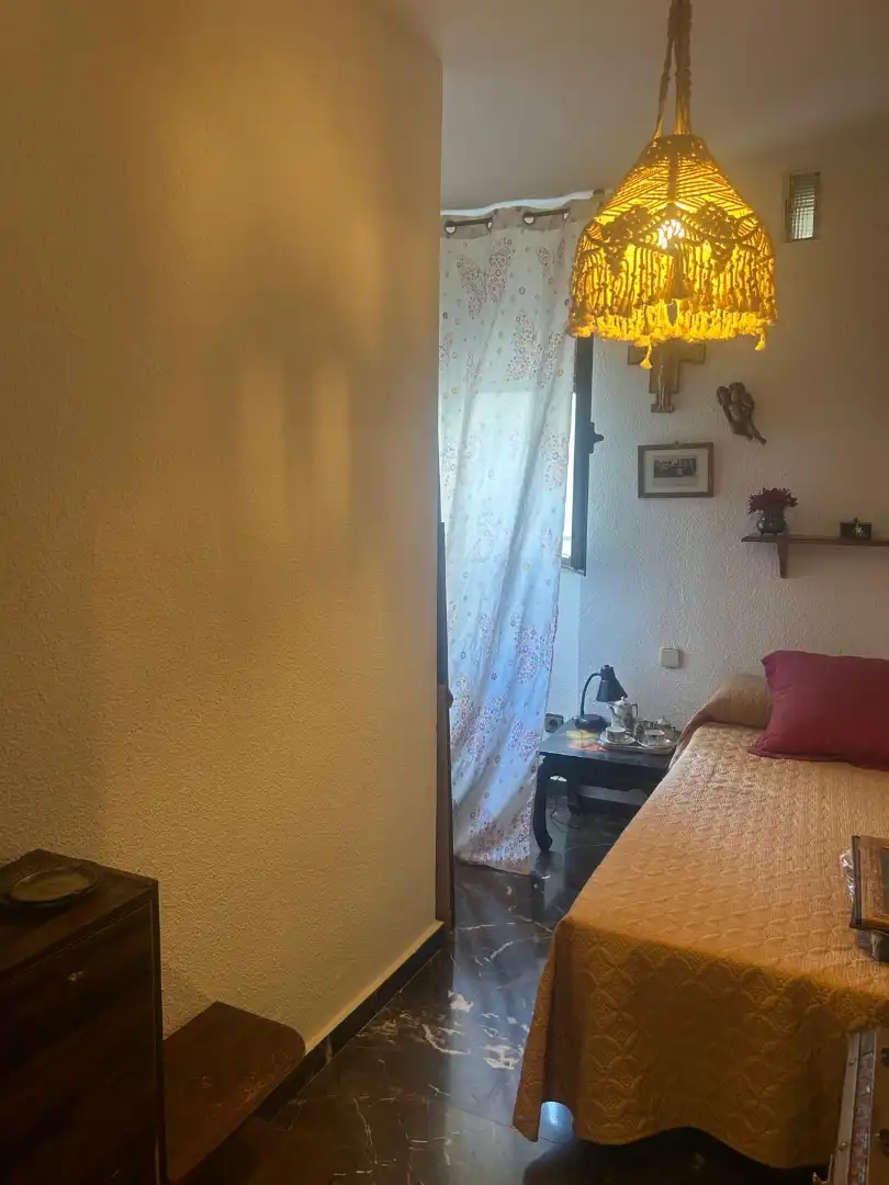 Dormitori de Pis en venda en Jaén amb Aire condicionat, Calefacció i Moblat