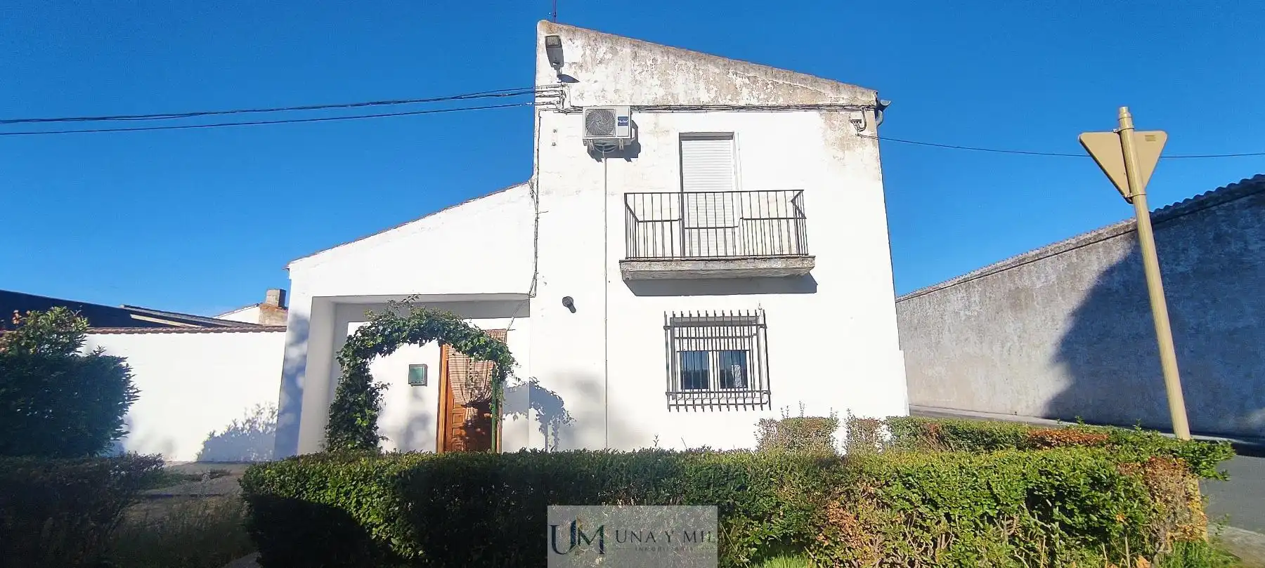 Casa amb terrassa en venda a Chinchibarra - Capuchinos, imagen 2