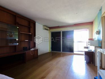 Piso con balcón en venta en Calle Moreja