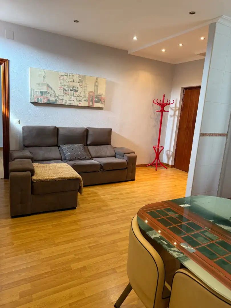 Sala de estar de Piso en venta en Gijón  con Trastero y Amueblado