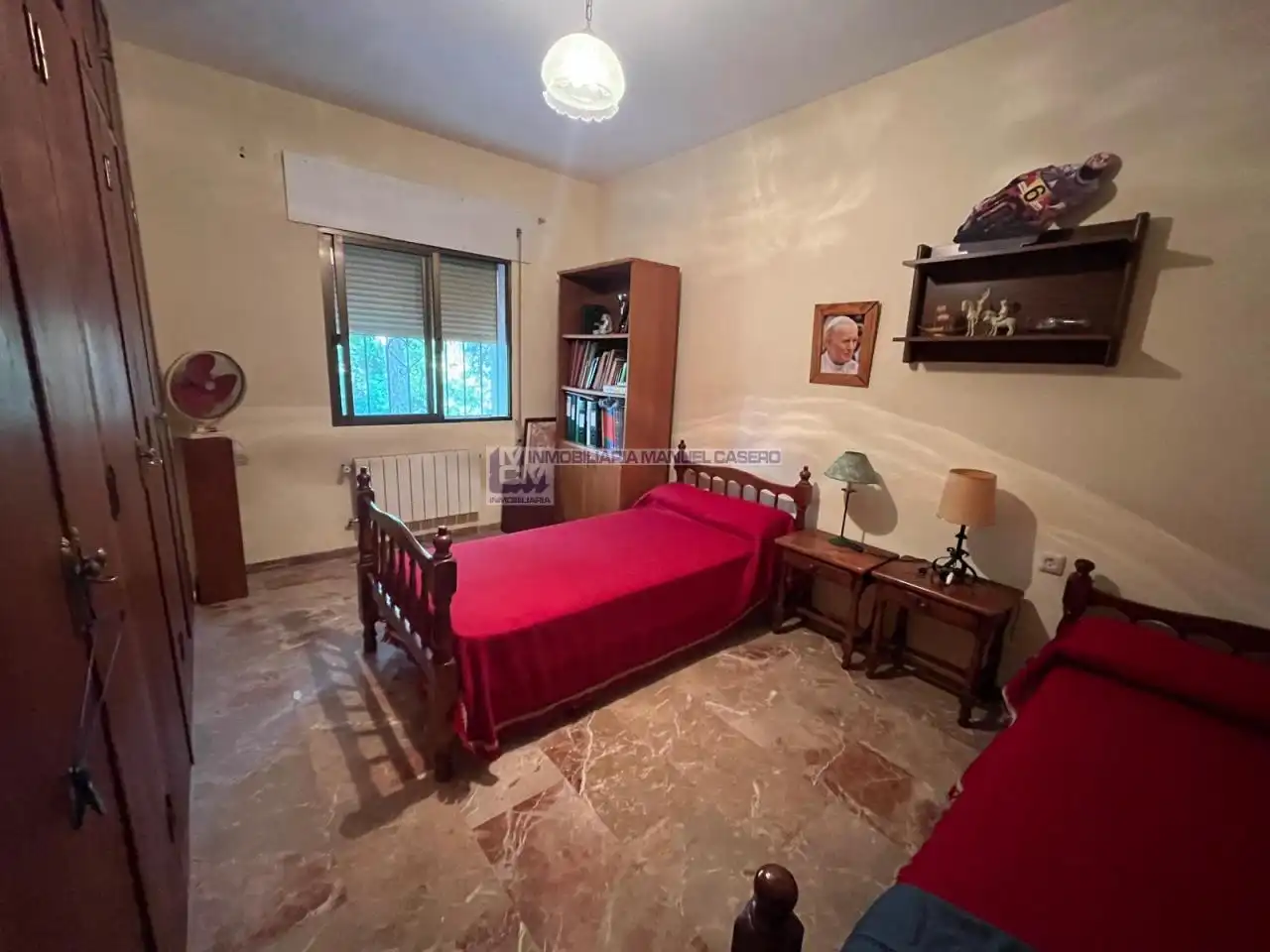 Dormitori de Casa o xalet en venda en Cáceres amb Calefacció, Jardí privat i Traster