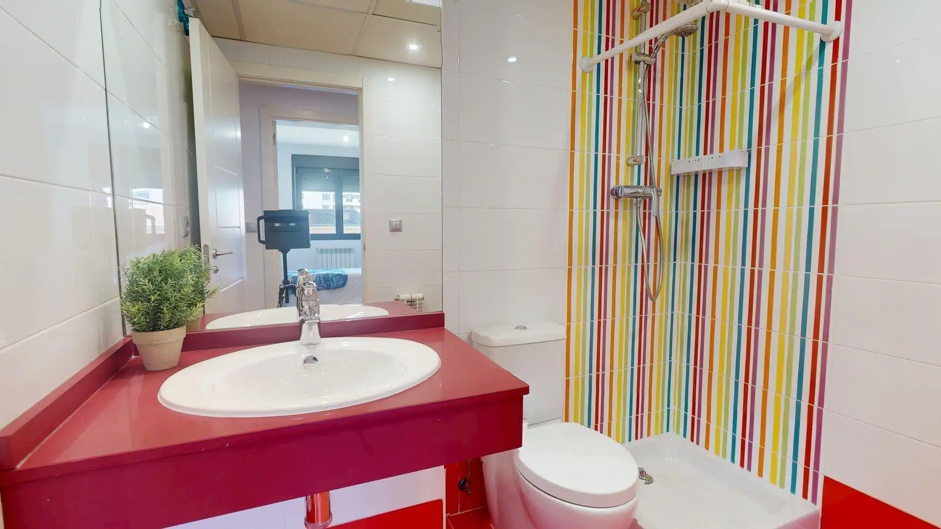 Baño de Dúplex de alquiler en Zaragoza con Aire acondicionado, Calefacción y Balcón